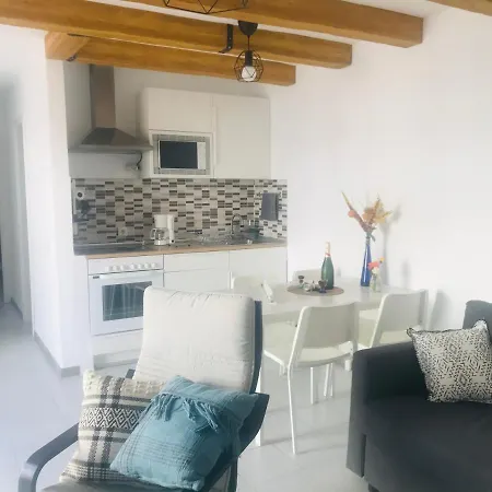 Olas De Lobos Apartment *